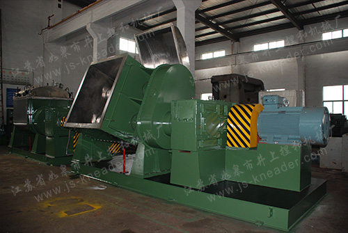 Kneader for pigment production